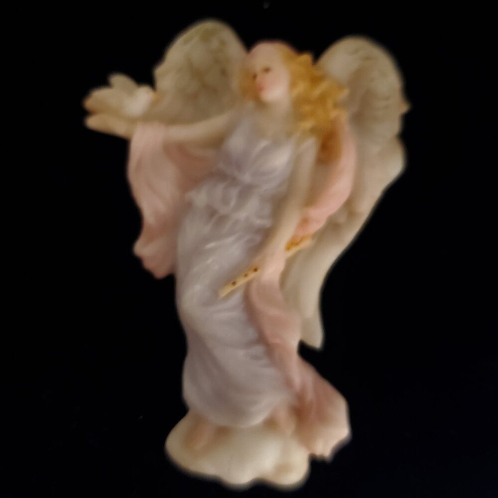Vintage 1996 ROMAN INC Resin Angel Brooch Holding Dove | Seraphim Classics